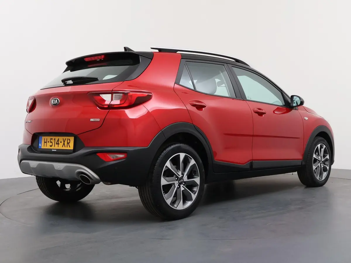 1.0 T-GDi DynamicLine | Apple CarPlay | Navigatie | Achteruitrijcamera |