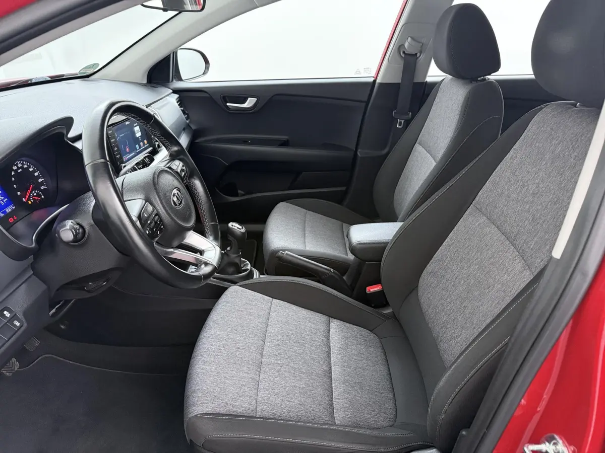1.0 T-GDi DynamicLine | Apple CarPlay | Navigatie | Achteruitrijcamera |