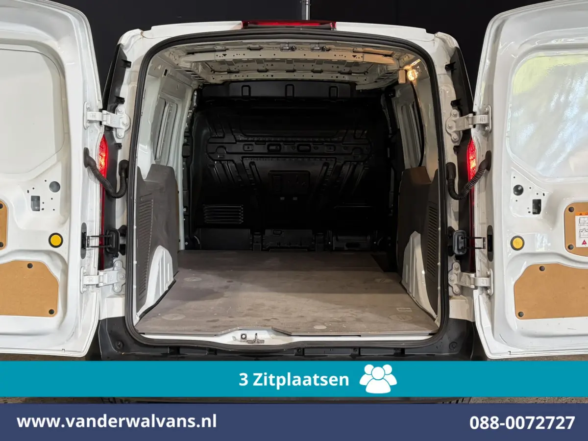 1.5 EcoBlue 120pk L2H1 Euro6 Airco | 3-Zits | Camera | Navigatie | Apple Carplay Stoelverwarming, Verwarmde voorruit, Parkeersensoren, Bijrijdersbank, 1500kg trekvermogen