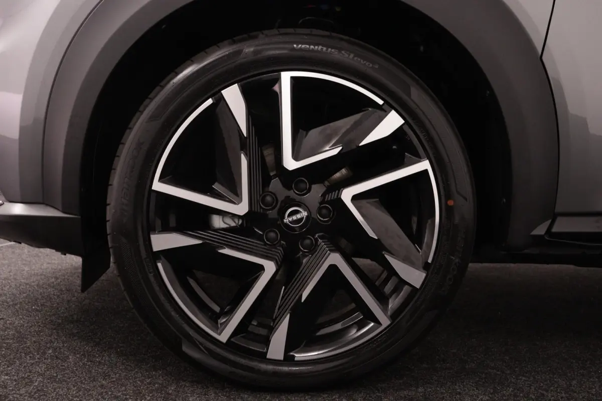 1.6 Hybrid N-Design | Adaptieve Cruise Control | 360 Camera | BOSE Audio | Stoel- & Stuurverw. |