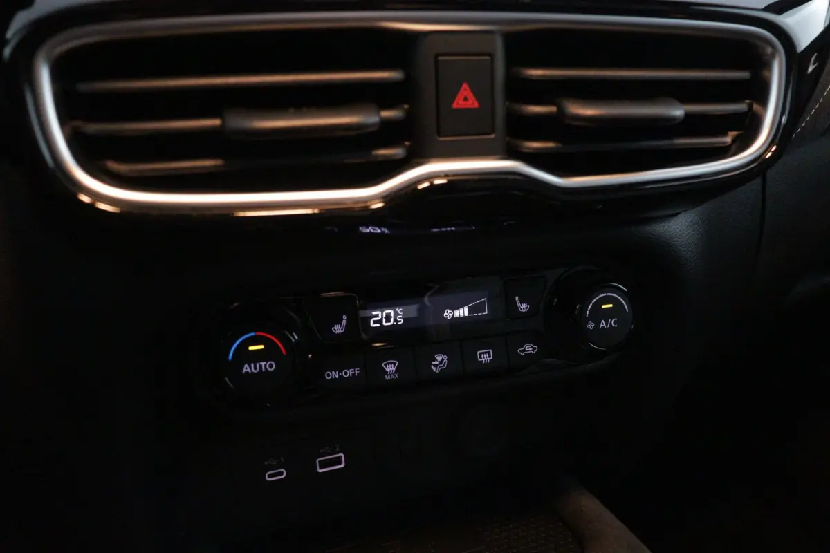 1.6 Hybrid N-Design | Adaptieve Cruise Control | 360 Camera | BOSE Audio | Stoel- & Stuurverw. |
