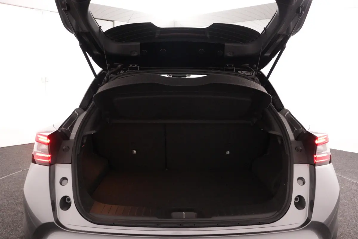 1.6 Hybrid N-Design | Adaptieve Cruise Control | 360 Camera | BOSE Audio | Stoel- & Stuurverw. |