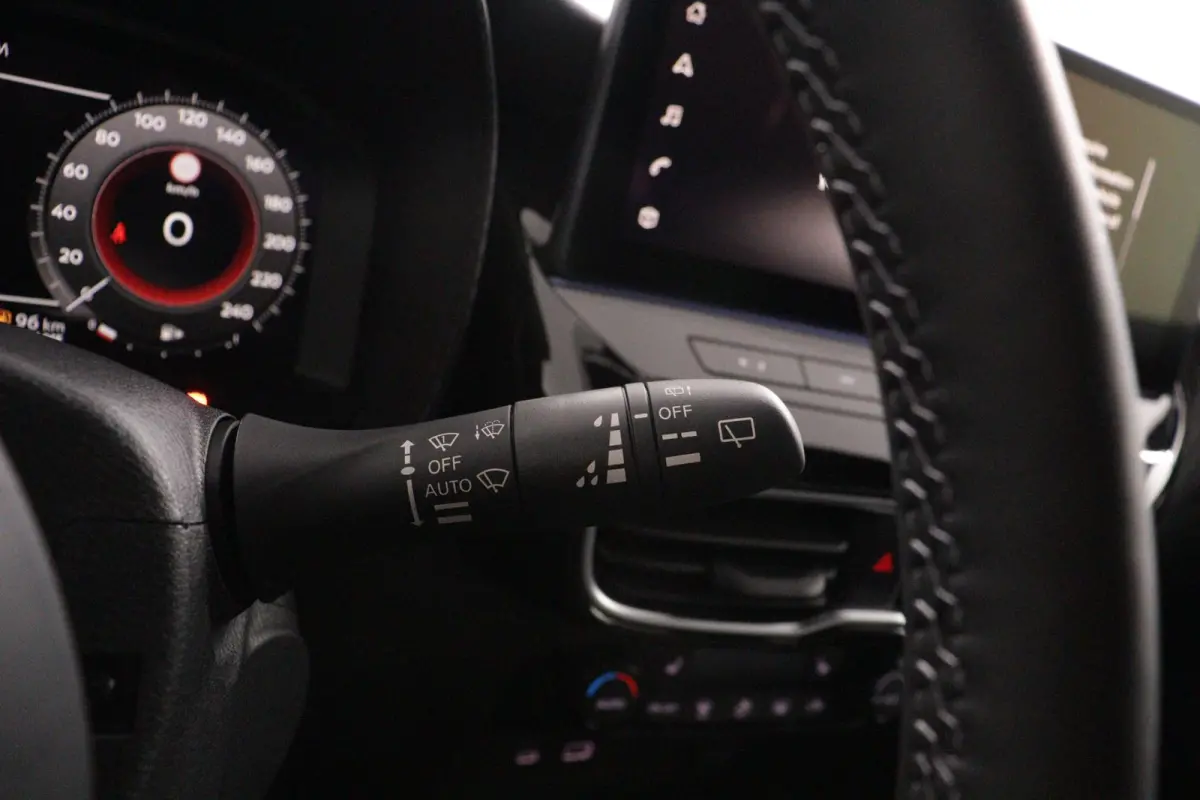 1.6 Hybrid N-Design | Adaptieve Cruise Control | 360 Camera | BOSE Audio | Stoel- & Stuurverw. |