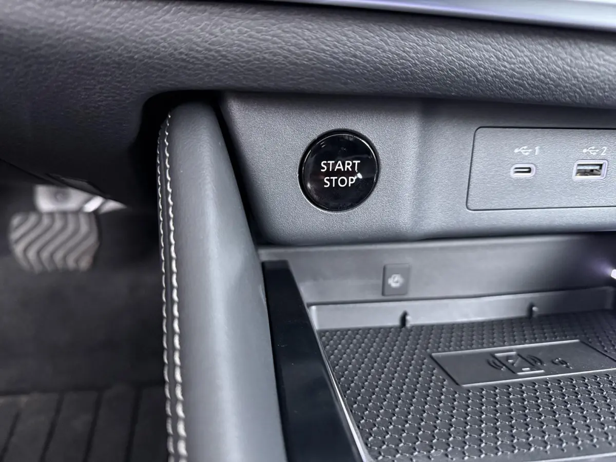 1.5 e-Power Tekna | Schuif-/ kanteldak | Lederen Bekl. |