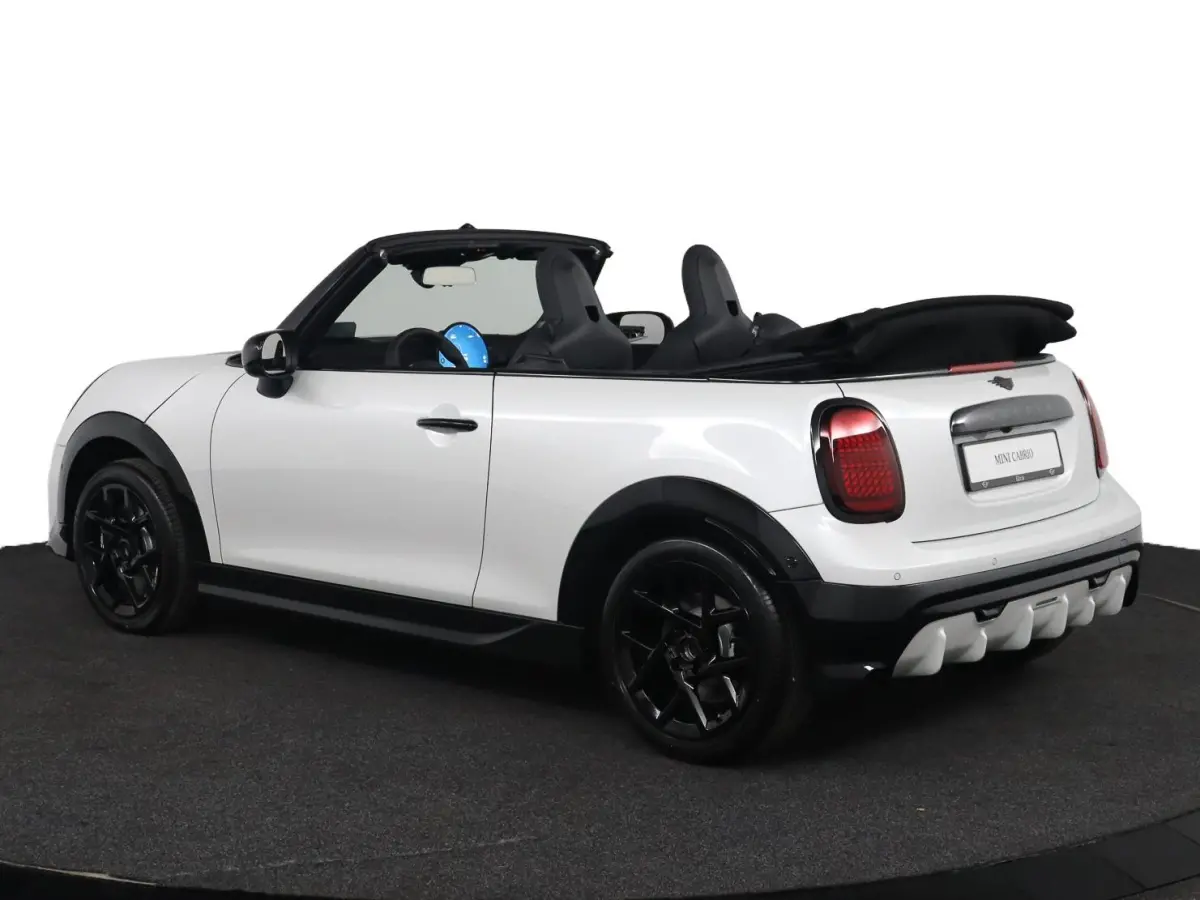 C | JCW Uitvoering | Pakket M | Head up Display | Harman Kardon | Achteruitrijcamera
