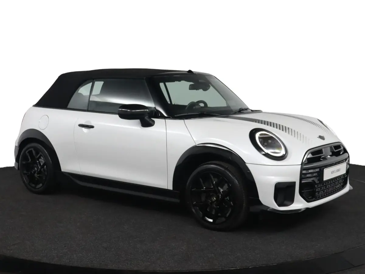 C | JCW Uitvoering | Pakket M | Head up Display | Harman Kardon | Achteruitrijcamera