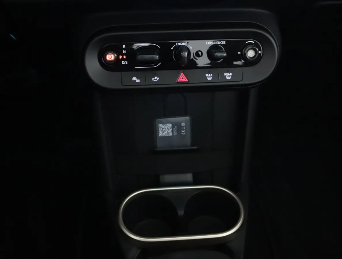 C | JCW Uitvoering | Pakket M | Head up Display | Harman Kardon | Achteruitrijcamera