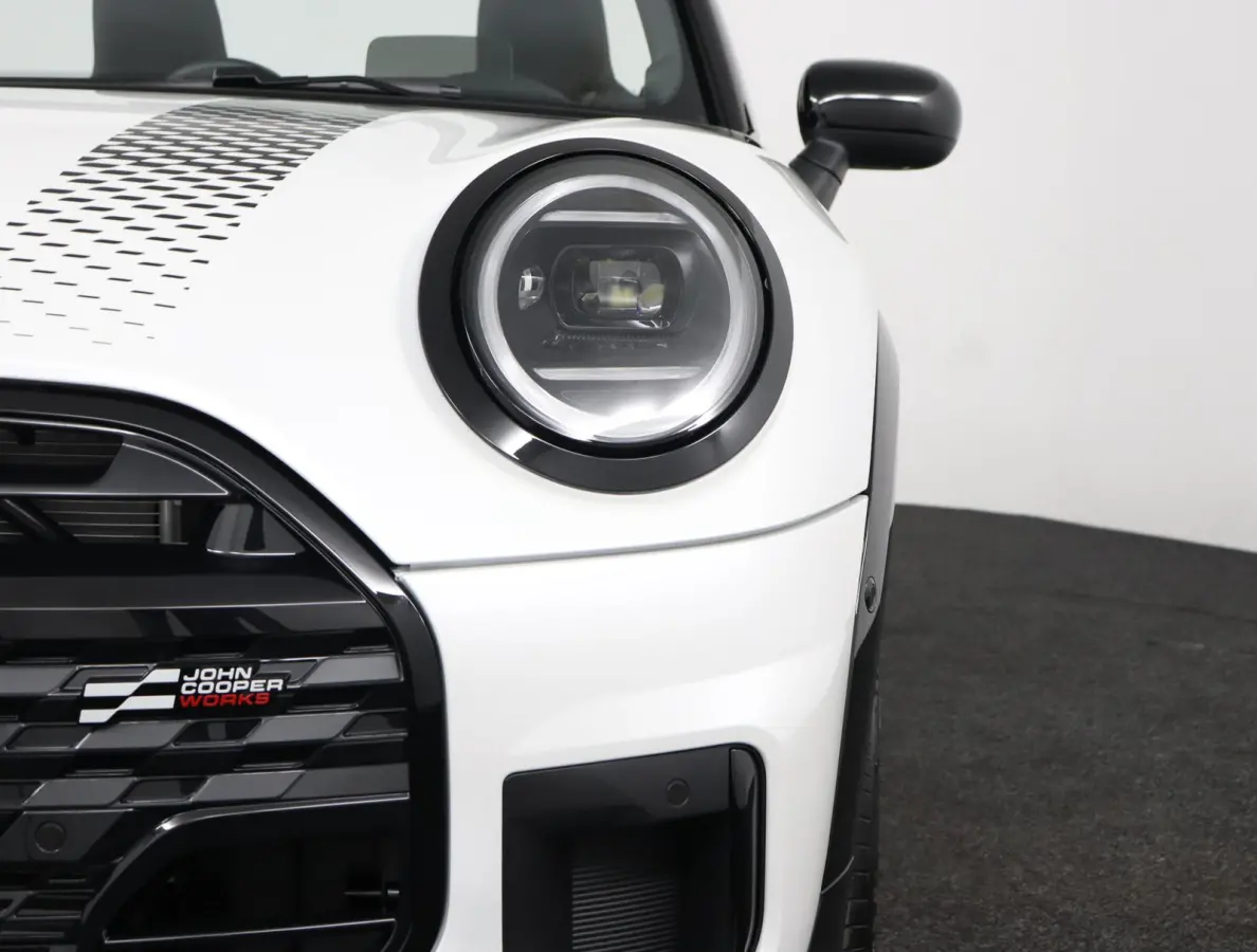 C | JCW Uitvoering | Pakket M | Head up Display | Harman Kardon | Achteruitrijcamera
