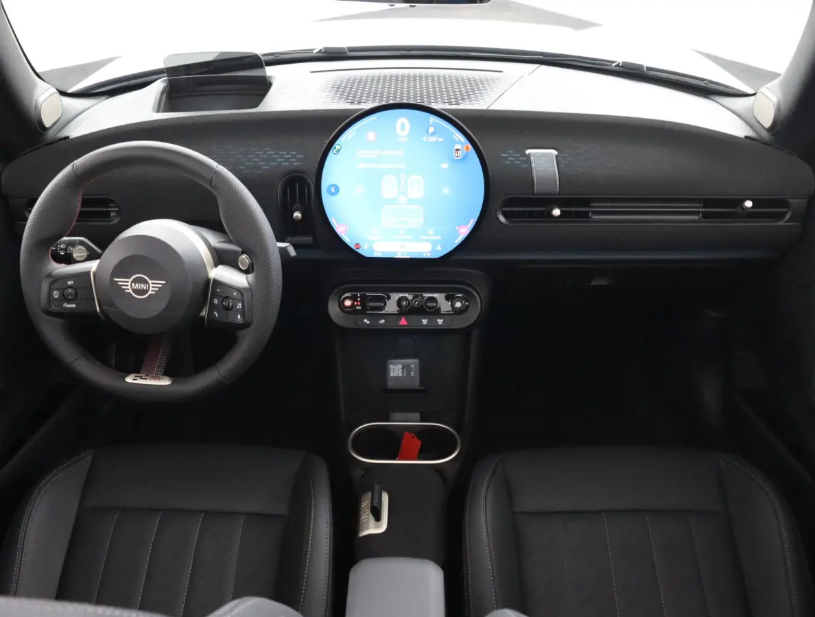 C | JCW Uitvoering | Pakket M | Head up Display | Harman Kardon | Achteruitrijcamera