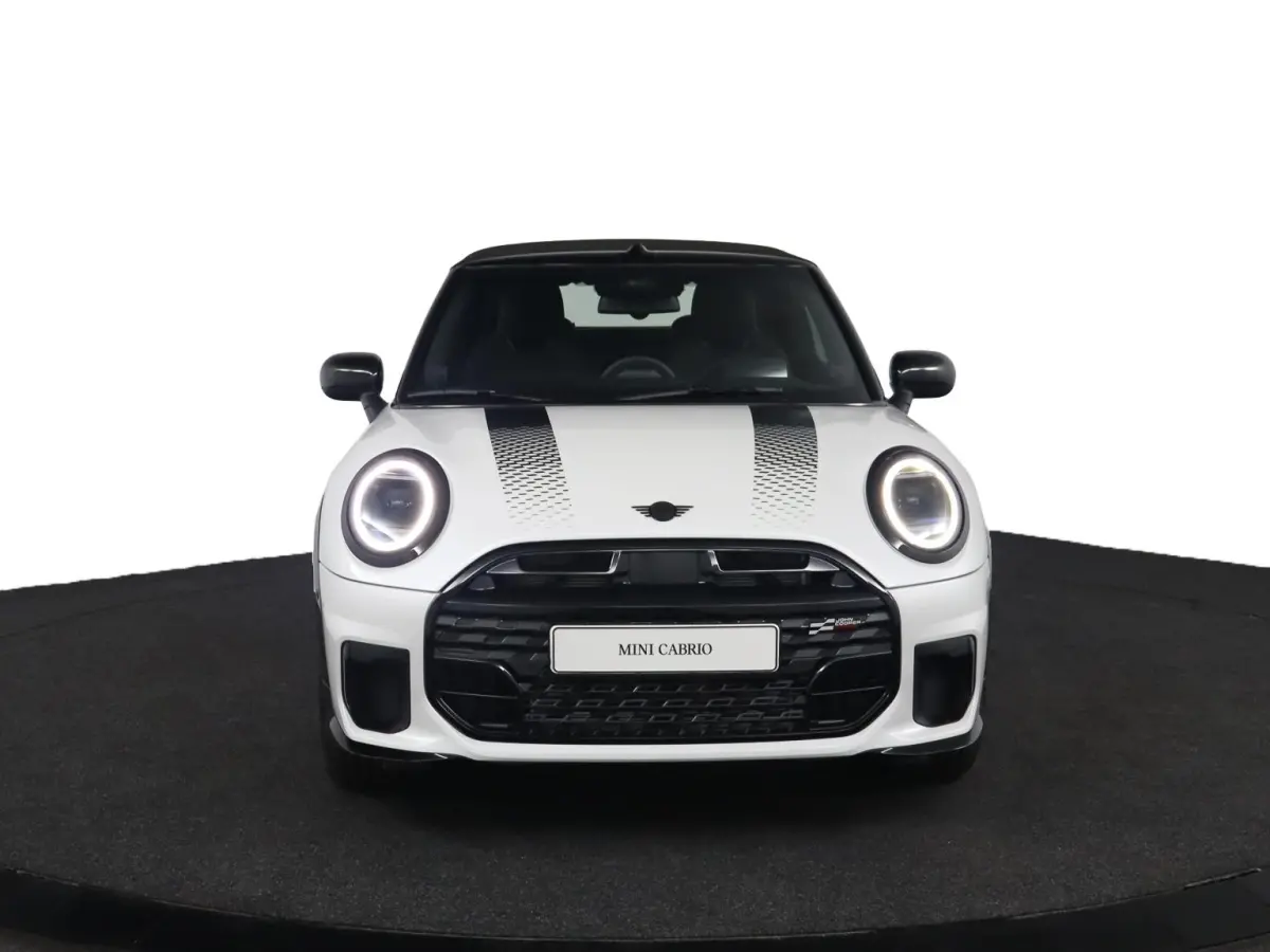 C | JCW Uitvoering | Pakket M | Head up Display | Harman Kardon | Achteruitrijcamera