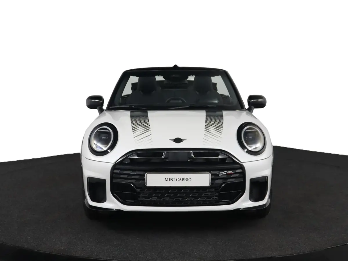 C | JCW Uitvoering | Pakket M | Head up Display | Harman Kardon | Achteruitrijcamera