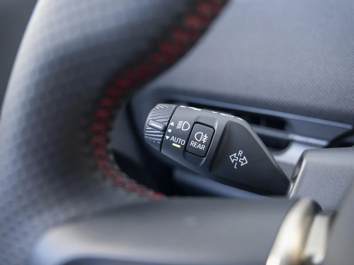 E John Cooper Works Uitvoering | M Pakket