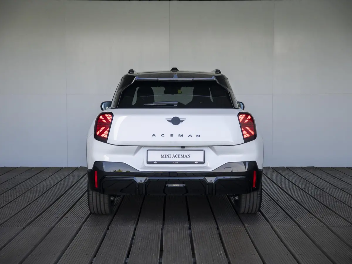 E John Cooper Works Uitvoering | M Pakket