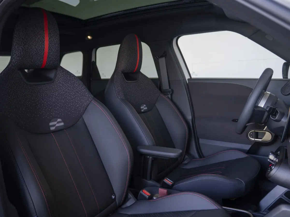 E John Cooper Works Uitvoering | M Pakket