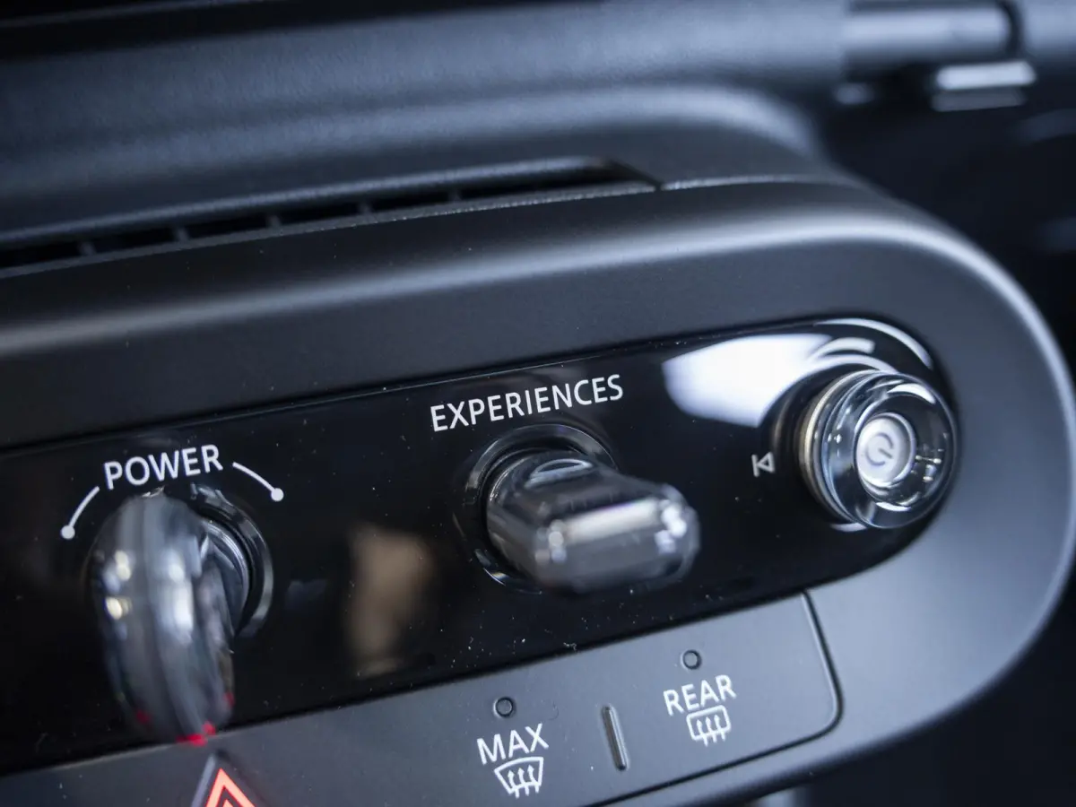 E John Cooper Works Uitvoering | M Pakket