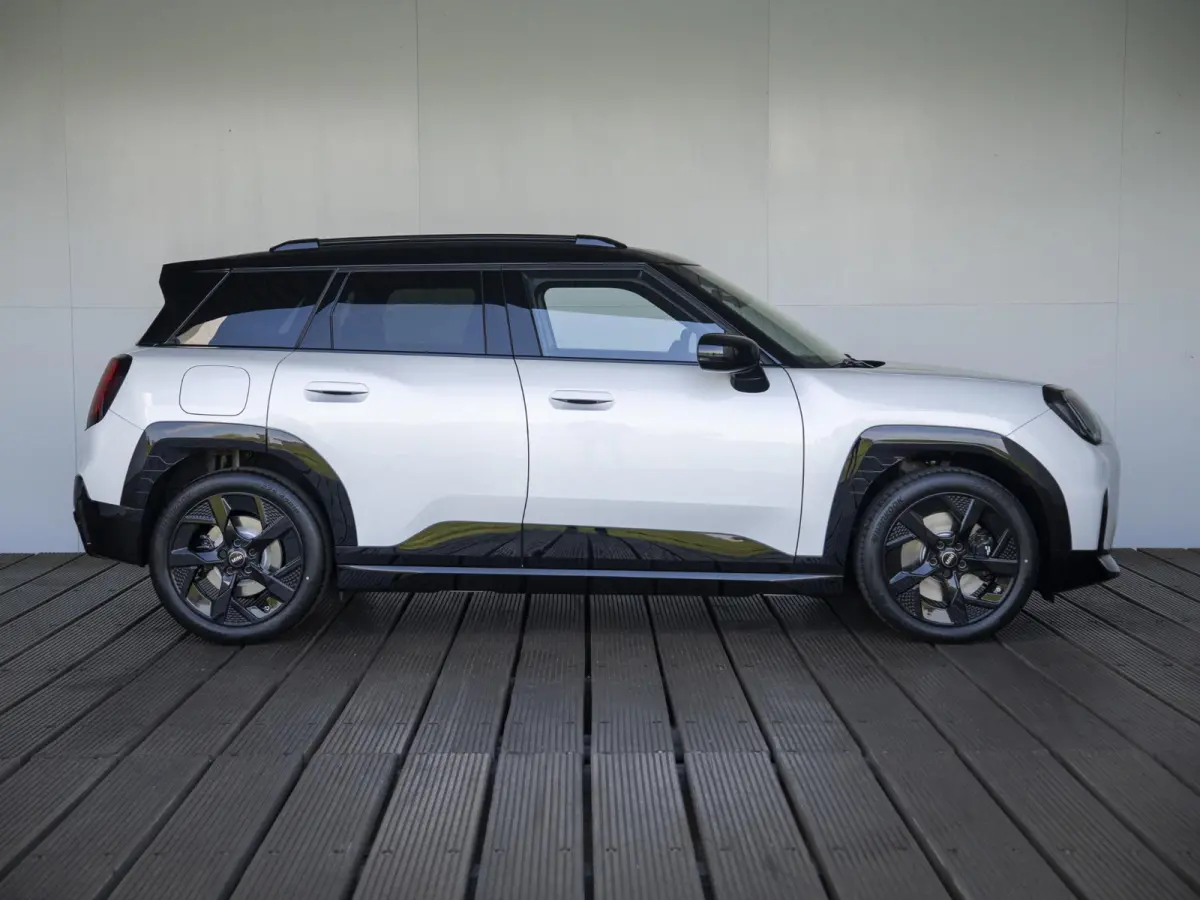 E John Cooper Works Uitvoering | M Pakket