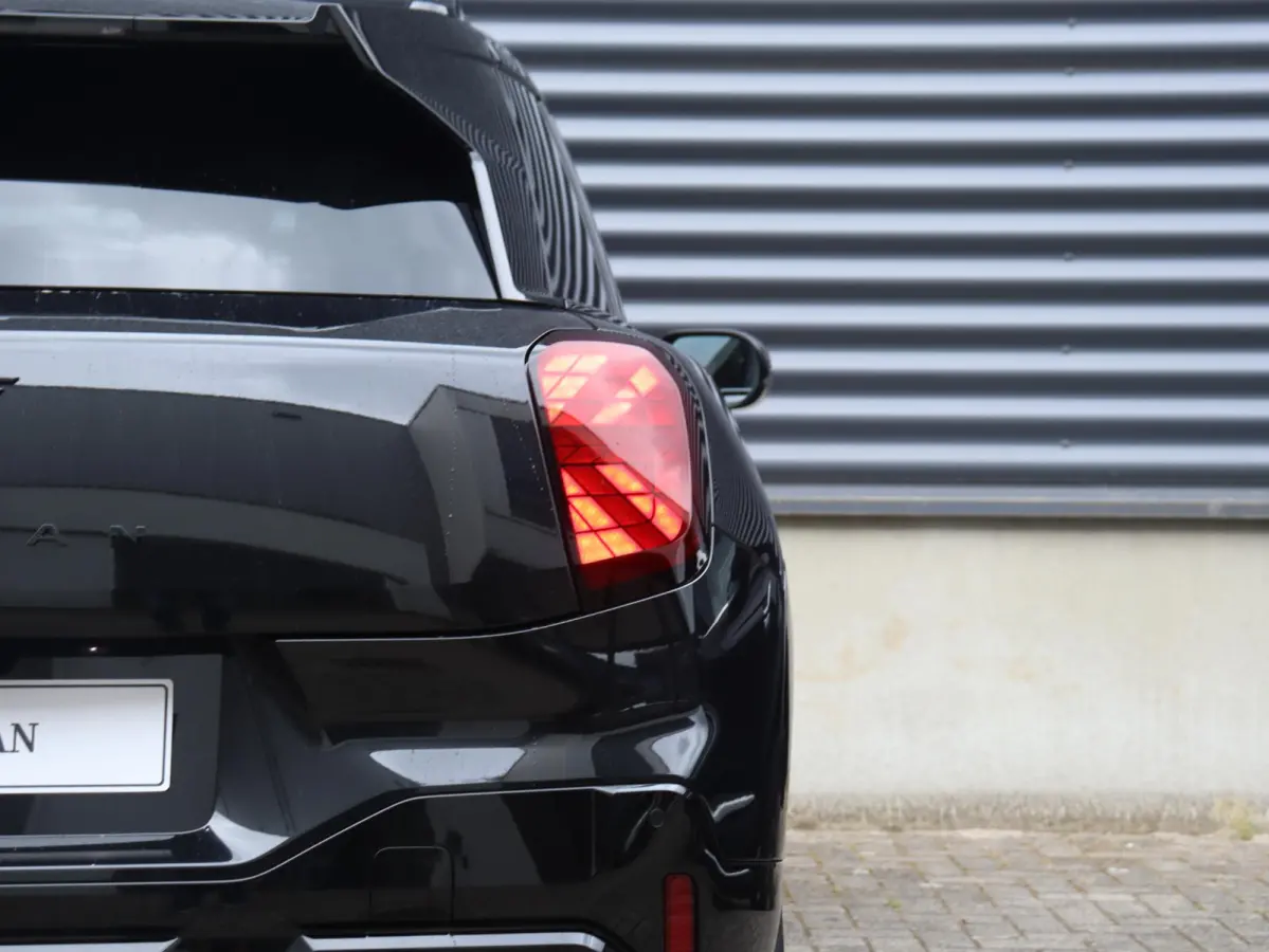 E John Cooper Works Uitvoering | M Pakket | Panoramadak