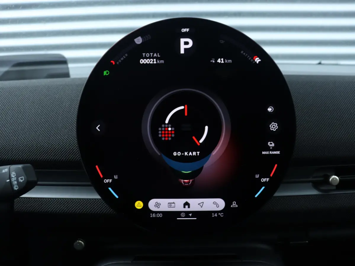 E John Cooper Works Uitvoering | M Pakket | Panoramadak