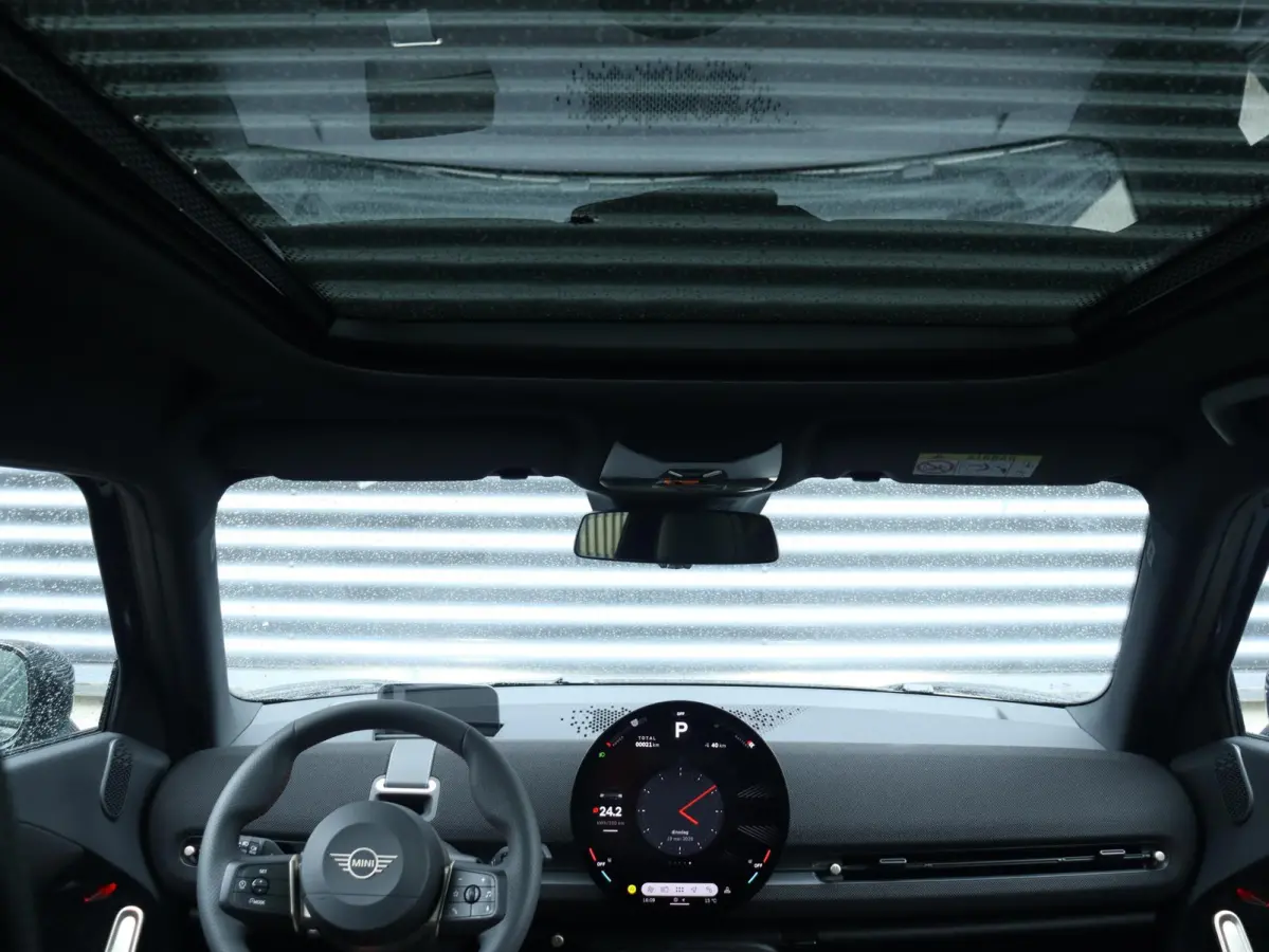 E John Cooper Works Uitvoering | M Pakket | Panoramadak