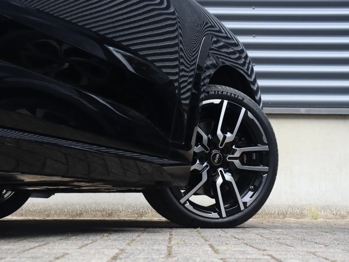 E John Cooper Works Uitvoering | M Pakket | Panoramadak