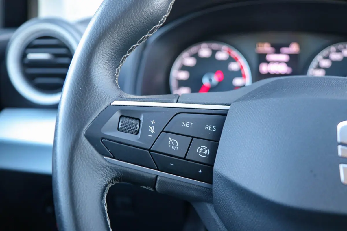 1.0 TSI 95pk Style | Full Link | Clima | Parkeersensoren Achter