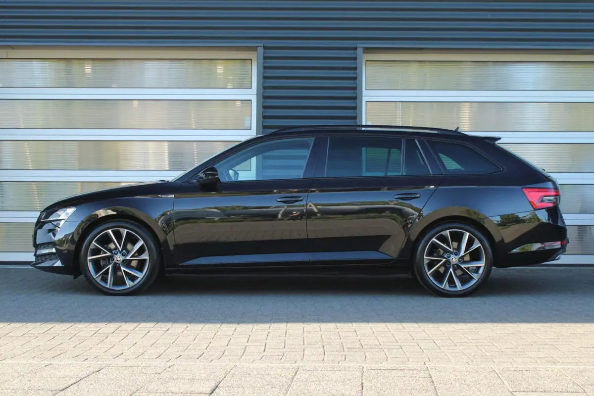 1.4 TSI 218pk PHEV iV Sportline Business | SoH 96% | Trekhaak | Elektrisch Verstelbare Voorstoelen | Voorruit Verwarming | Stoelen Voor/Achter Verwarmd | Canton Audio