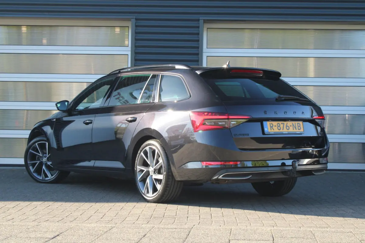 1.4 TSI 218pk PHEV iV Sportline Business | SoH 96% | Trekhaak | Elektrisch Verstelbare Voorstoelen | Voorruit Verwarming | Stoelen Voor/Achter Verwarmd | Canton Audio