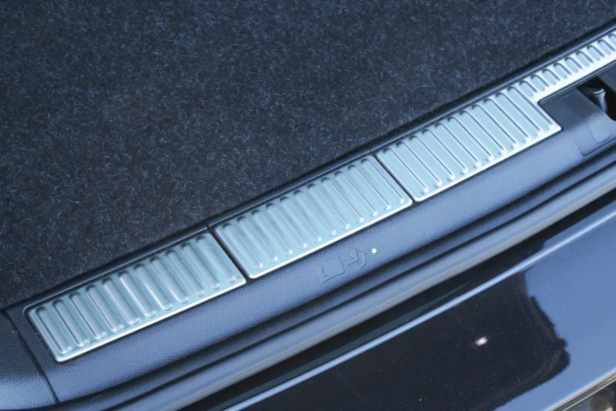 1.4 TSI 218pk PHEV iV Sportline Business | SoH 96% | Trekhaak | Elektrisch Verstelbare Voorstoelen | Voorruit Verwarming | Stoelen Voor/Achter Verwarmd | Canton Audio