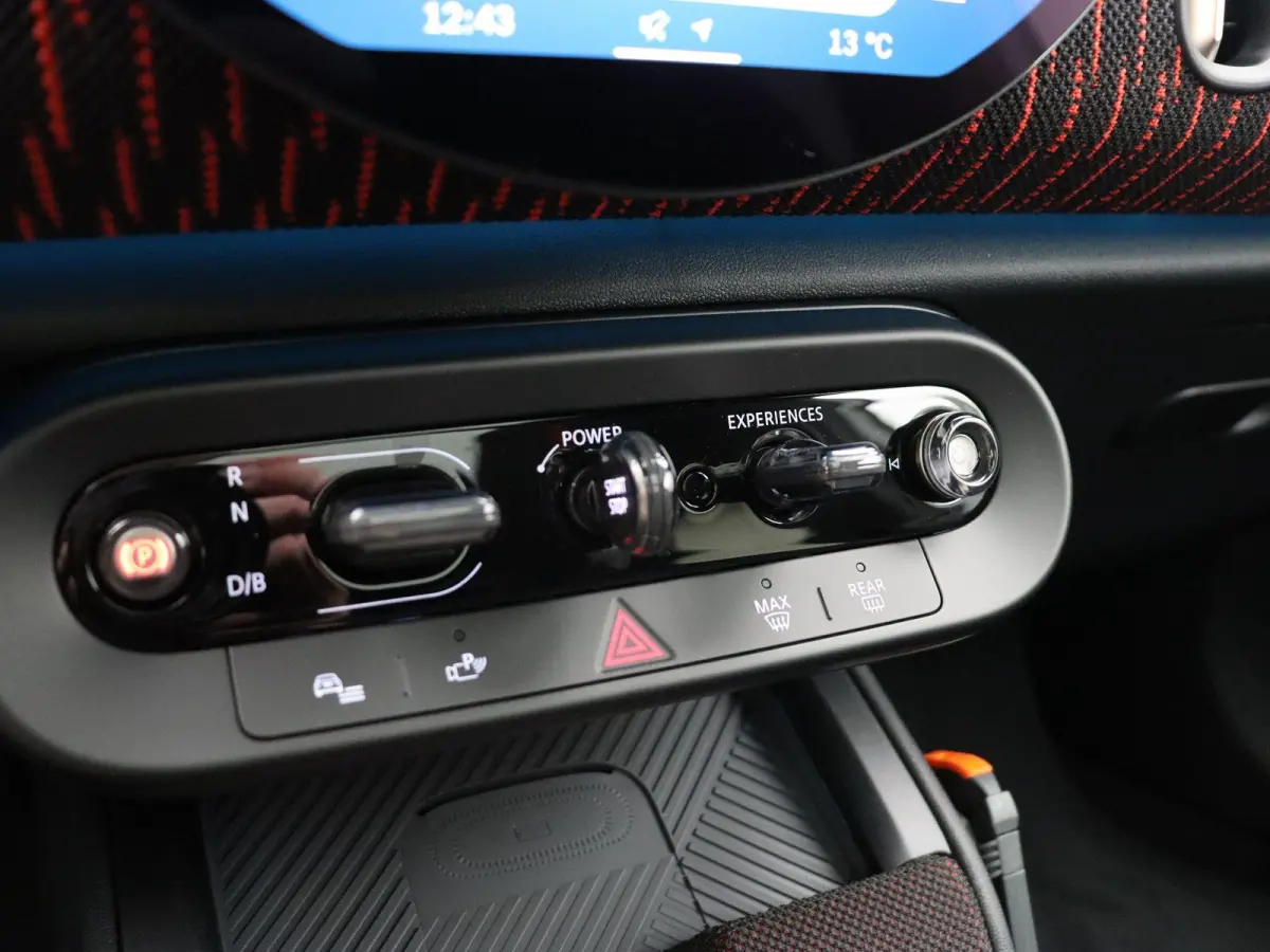 E John Cooper Works + XL Pakket + Getint glas + Pano