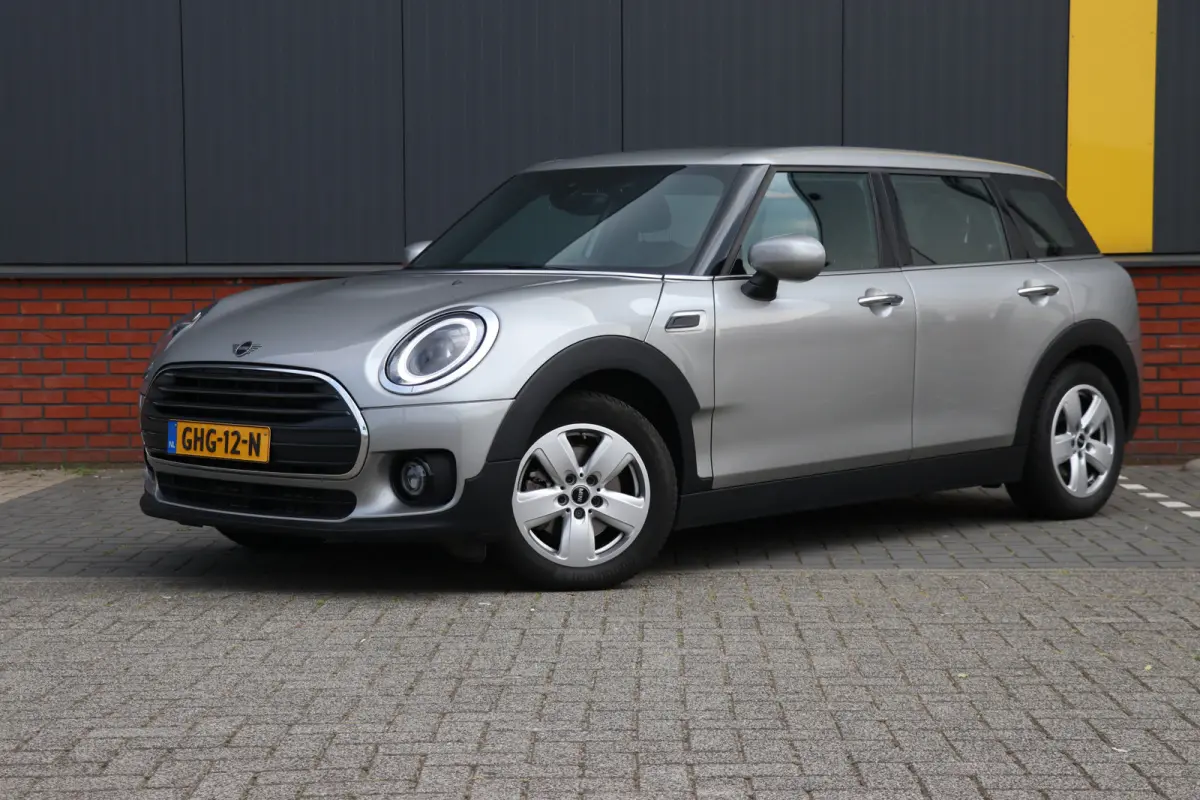 Mini 1.5 Cooper Essential 136PK | automaat | camera