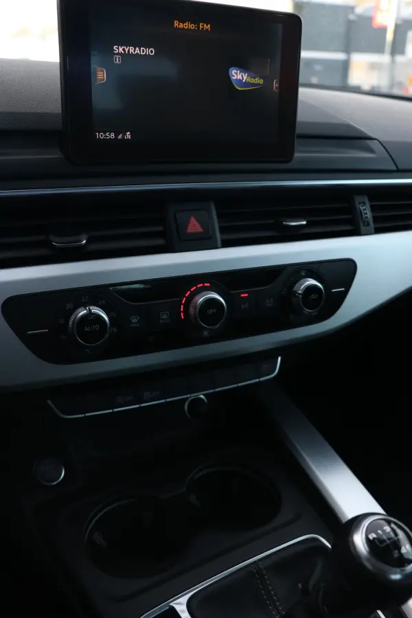 1.4 TFSI Sport 3 x Sline Open dak | Leer |