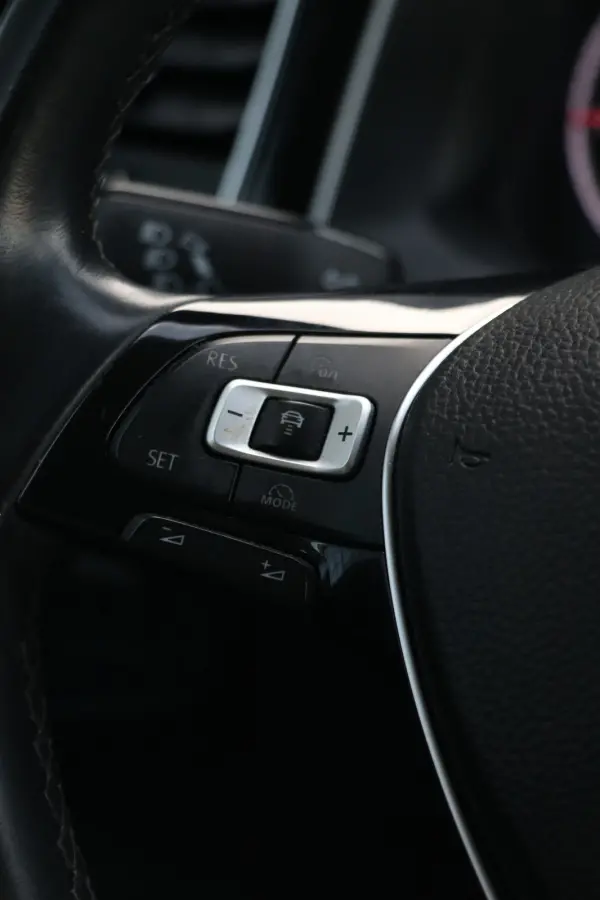 1.0 TSI Highline NAP | navi | carplay | sport&sound | park assist