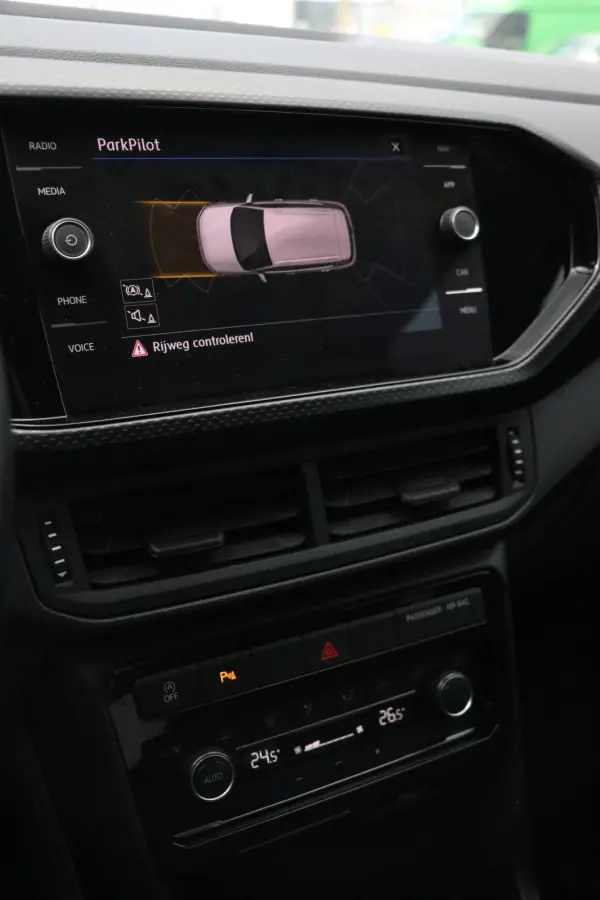 1.0 TSI side assist | front assist | Clima Cruise Control Navigatie Carplay