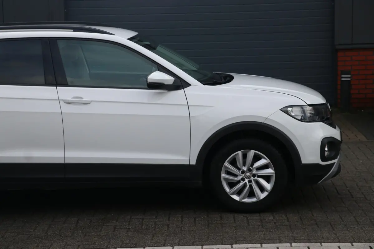 1.0 TSI side assist | front assist | Clima Cruise Control Navigatie Carplay