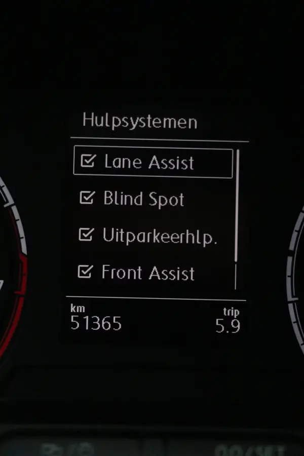 1.0 TSI side assist | front assist | Clima Cruise Control Navigatie Carplay