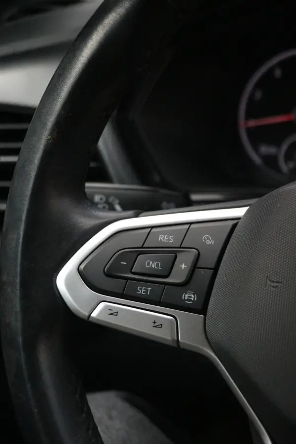 1.0 TSI side assist | front assist | Clima Cruise Control Navigatie Carplay