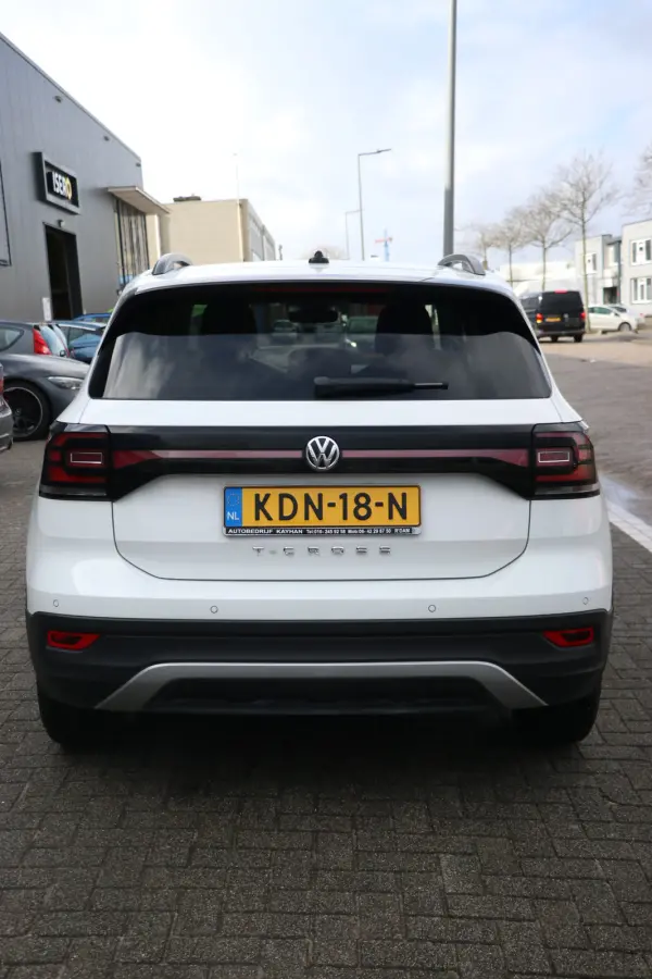 1.0 TSI side assist | front assist | Clima Cruise Control Navigatie Carplay