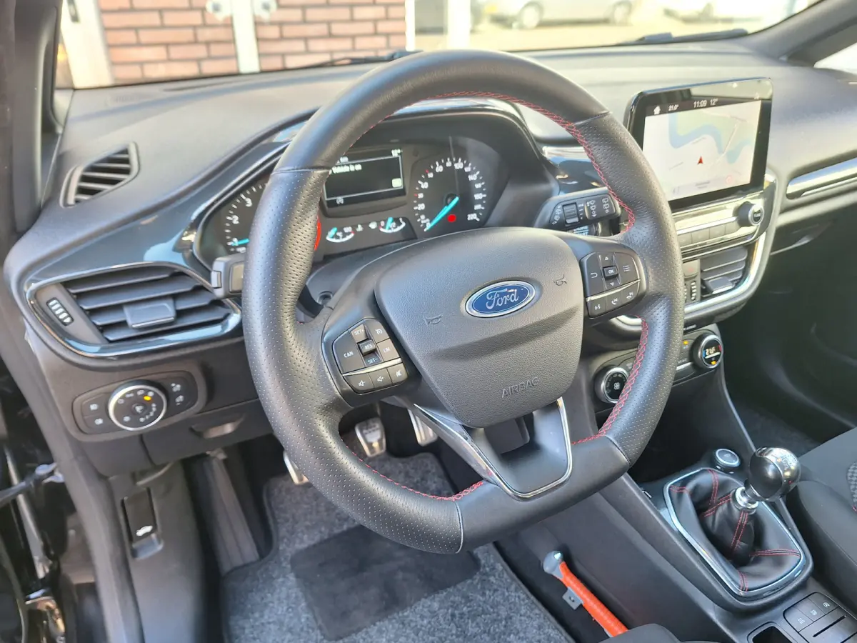 1.0 EcoBoost ST-Line /Navi/Clima/Apple/Android/Cruise/Pdc/Garantie