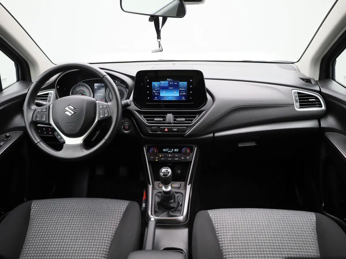1.4 Boosterjet Select Smart Hybrid | ACHTERUITRIJCAMERA | APPLE CARPLAY - ANDROID AUTO | STOELVERWARMING | DODEHOEK DETECTIE | PARKEERSENSOREN | CLIMATE CONTROL | ADAPTIVE CRUISE CONTROL |