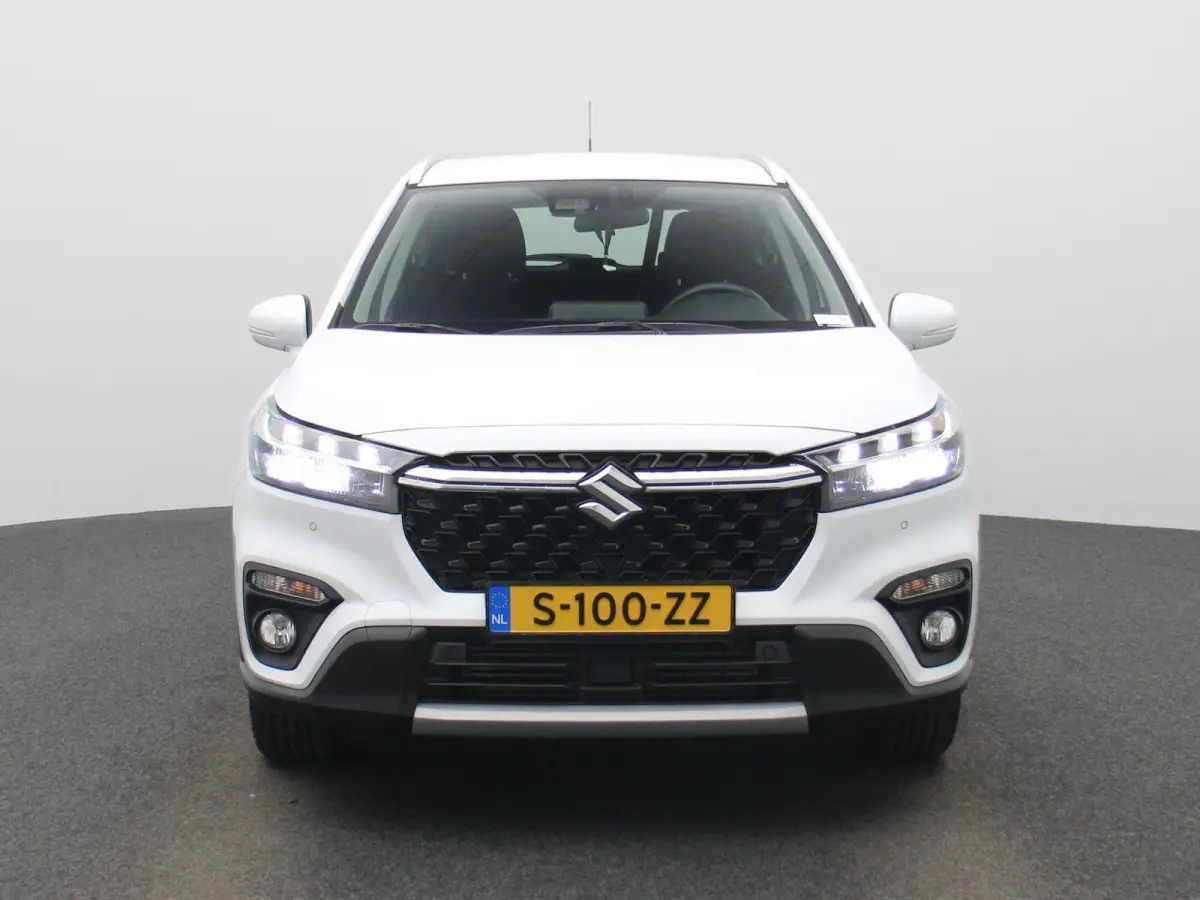 1.4 Boosterjet Select Smart Hybrid | ACHTERUITRIJCAMERA | APPLE CARPLAY | CLIMATE CONTROL |