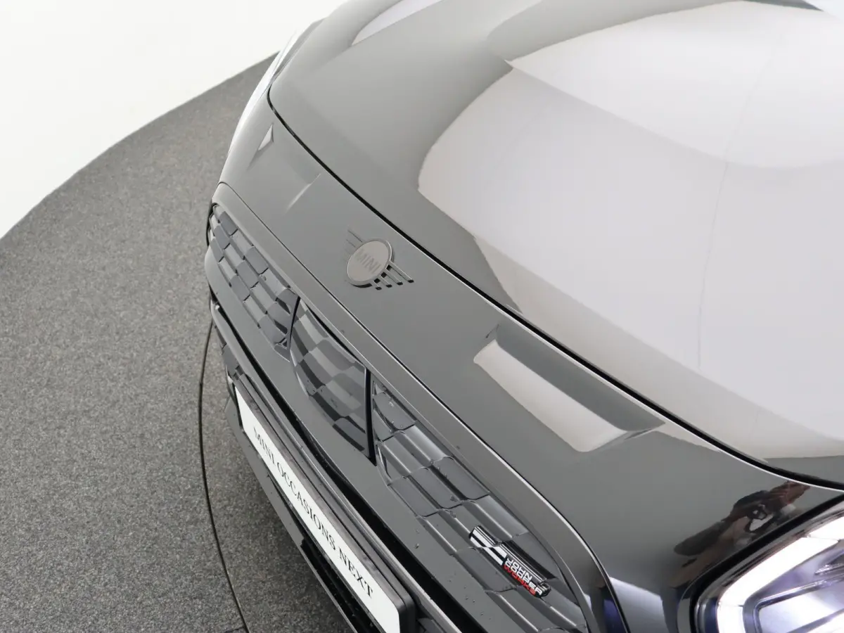 SE John Cooper Works + Pakket M + Getint Glas + Pano