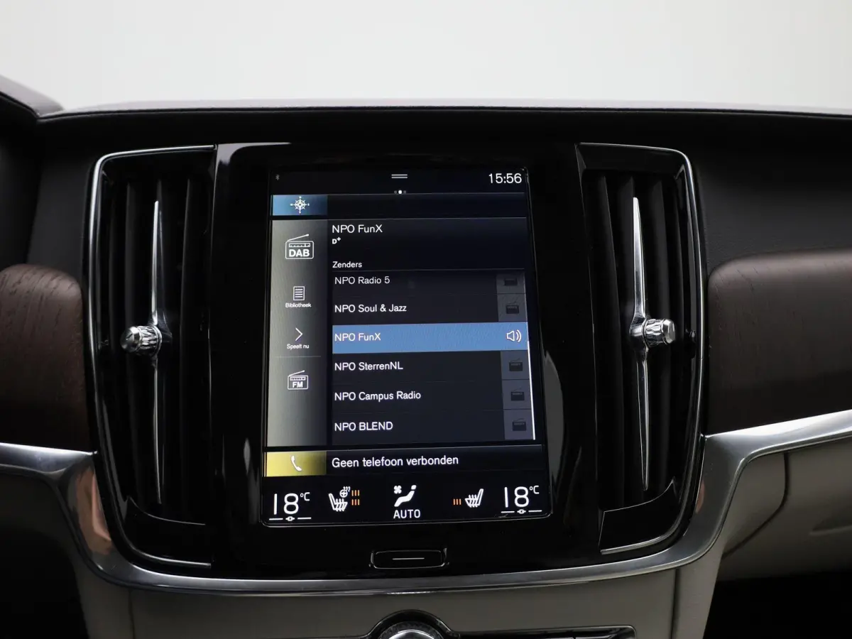2.0 T6 AWD Inscription | Navigatie | Trekhaak | Apple Carplay / Android Auto | Cruise Control | Leder | Stoel-/ Stuur verwarming | Parkeersensoren achter | Climate Control | Lane Assist | LM