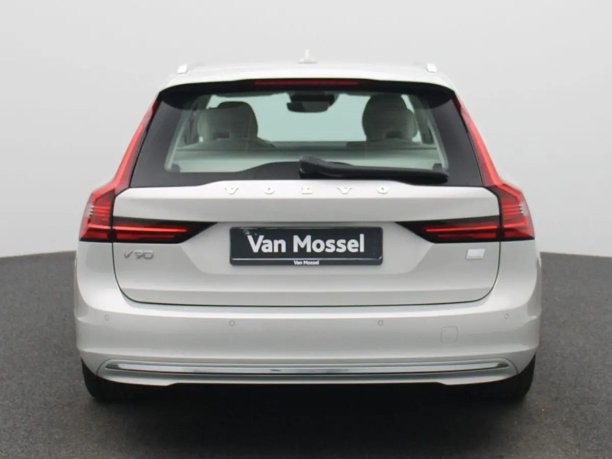 2.0 T6 AWD Inscription | Navigatie | Trekhaak | Apple Carplay / Android Auto | Cruise Control | Leder | Stoel-/ Stuur verwarming | Parkeersensoren achter | Climate Control | Lane Assist | LM