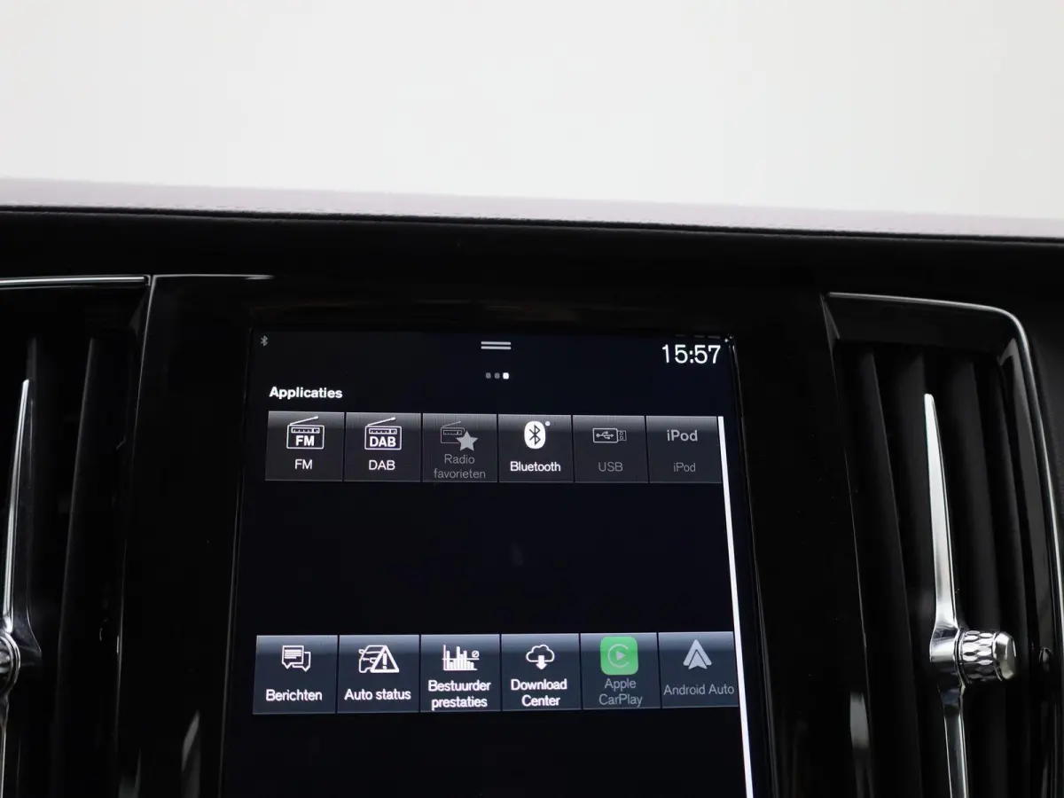 2.0 T6 AWD Inscription | Navigatie | Trekhaak | Apple Carplay / Android Auto | Cruise Control | Leder | Stoel-/ Stuur verwarming | Parkeersensoren achter | Climate Control | Lane Assist | LM