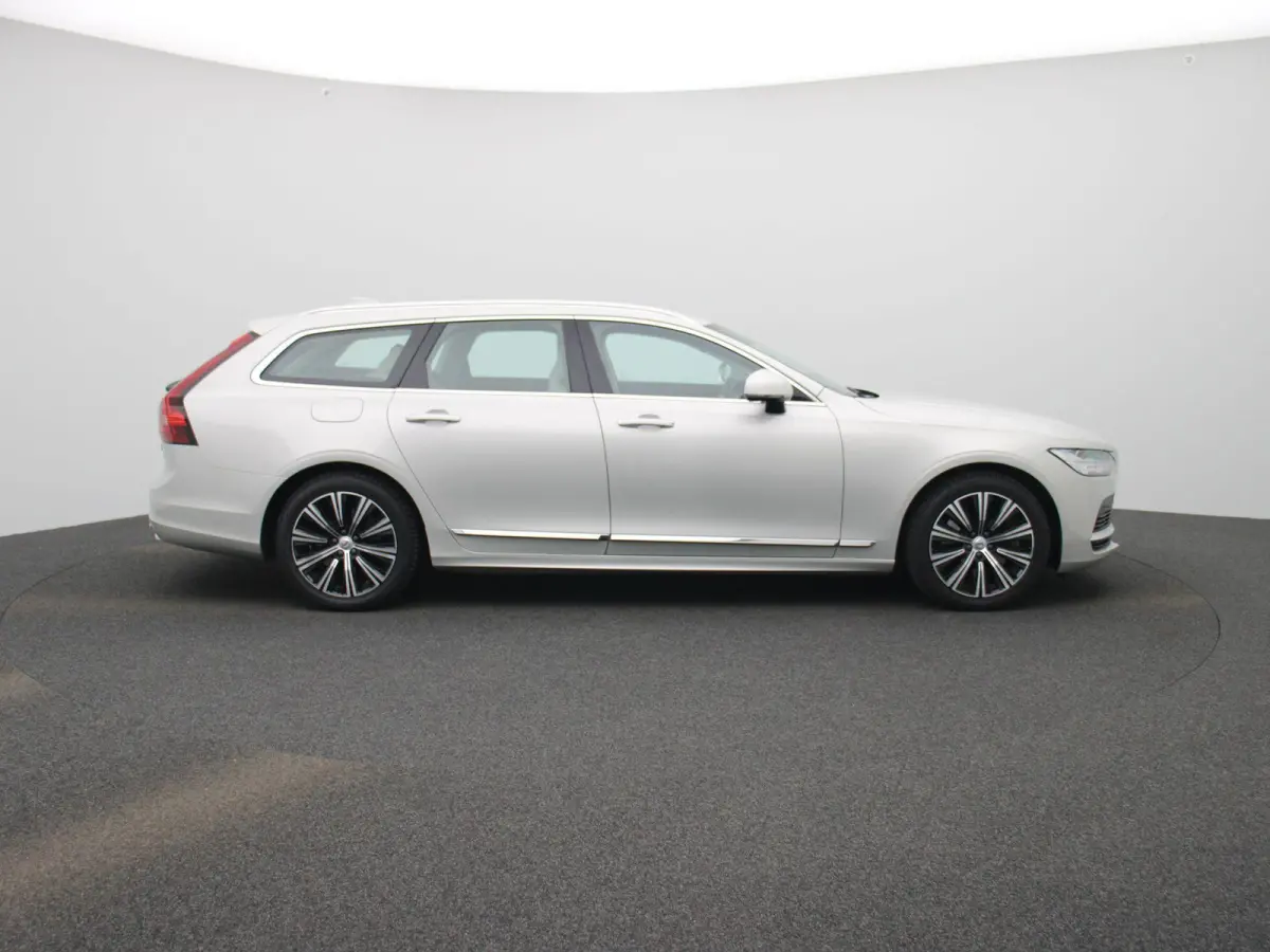 2.0 T6 AWD Inscription | Navigatie | Trekhaak | Apple Carplay / Android Auto | Cruise Control | Leder | Stoel-/ Stuur verwarming | Parkeersensoren achter | Climate Control | Lane Assist | LM