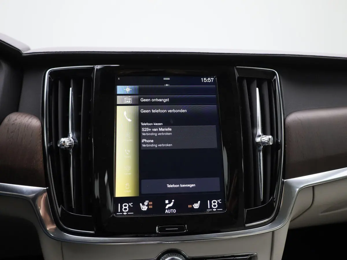 2.0 T6 AWD Inscription | Navigatie | Trekhaak | Apple Carplay / Android Auto | Cruise Control | Leder | Stoel-/ Stuur verwarming | Parkeersensoren achter | Climate Control | Lane Assist | LM