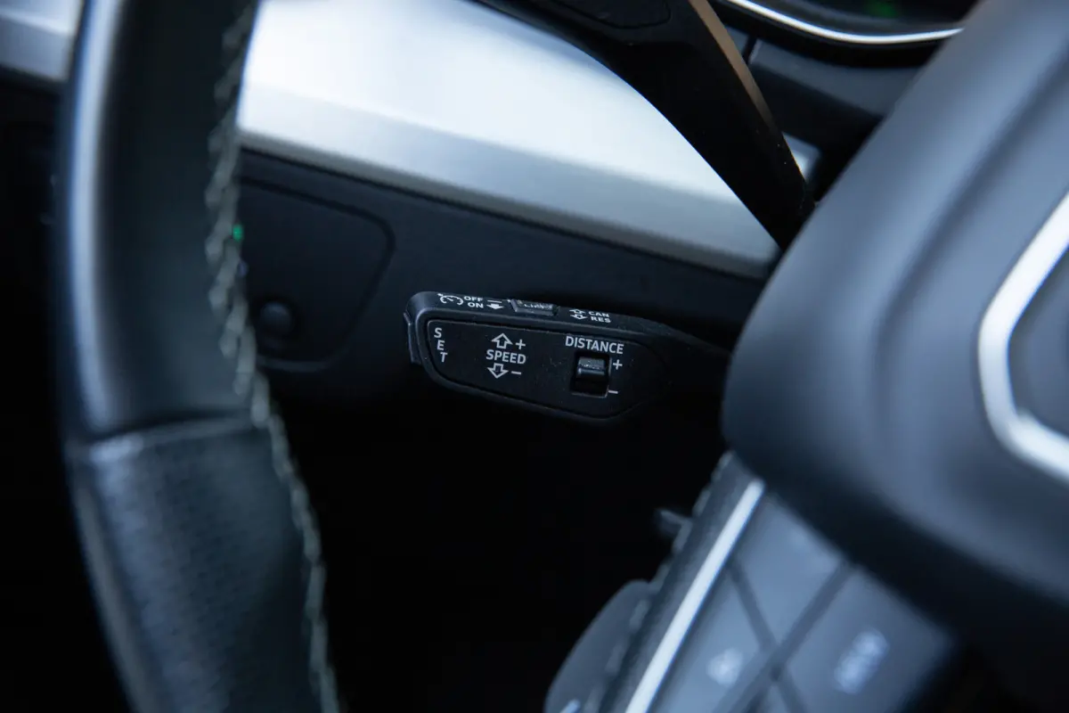 55 TFSI e Quattro S edition , Adap. cruise, Carplay, Camera, S-Line