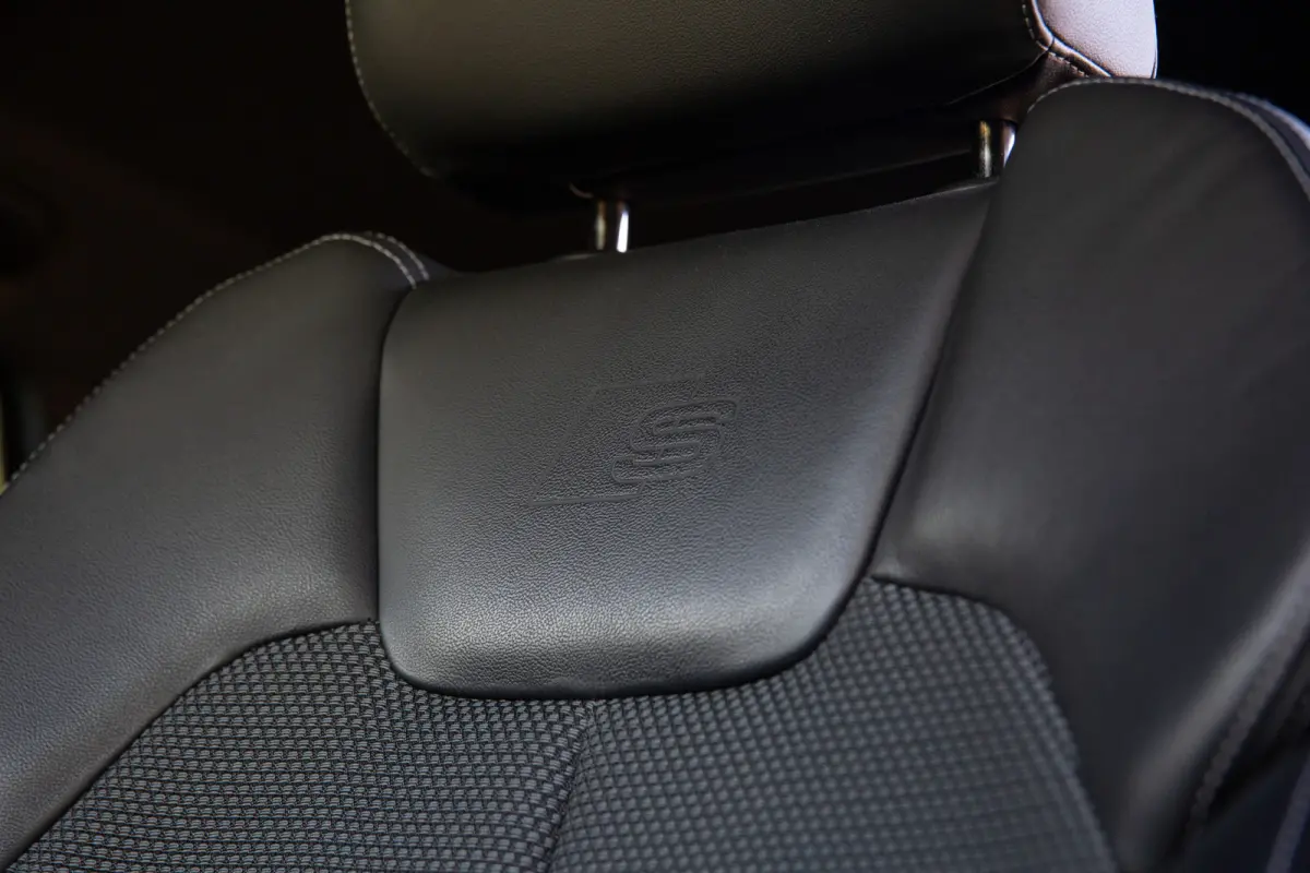 55 TFSI e Quattro S edition , Adap. cruise, Carplay, Camera, S-Line