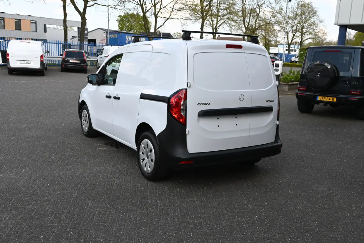 110 CDI L1 Base 2 Schuifdeuren, Camera, Apple Carplay/Android Auto