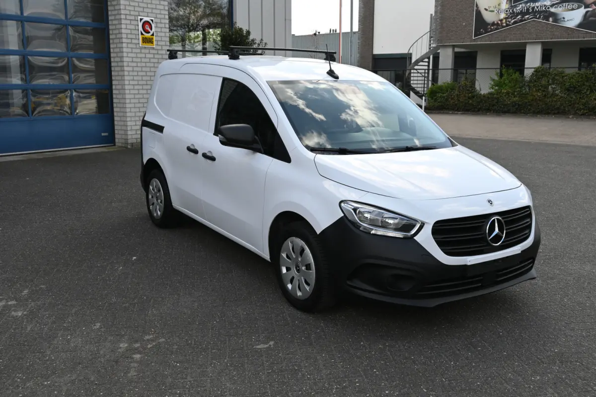 110 CDI L1 Base 2 Schuifdeuren, Camera, Apple Carplay/Android Auto